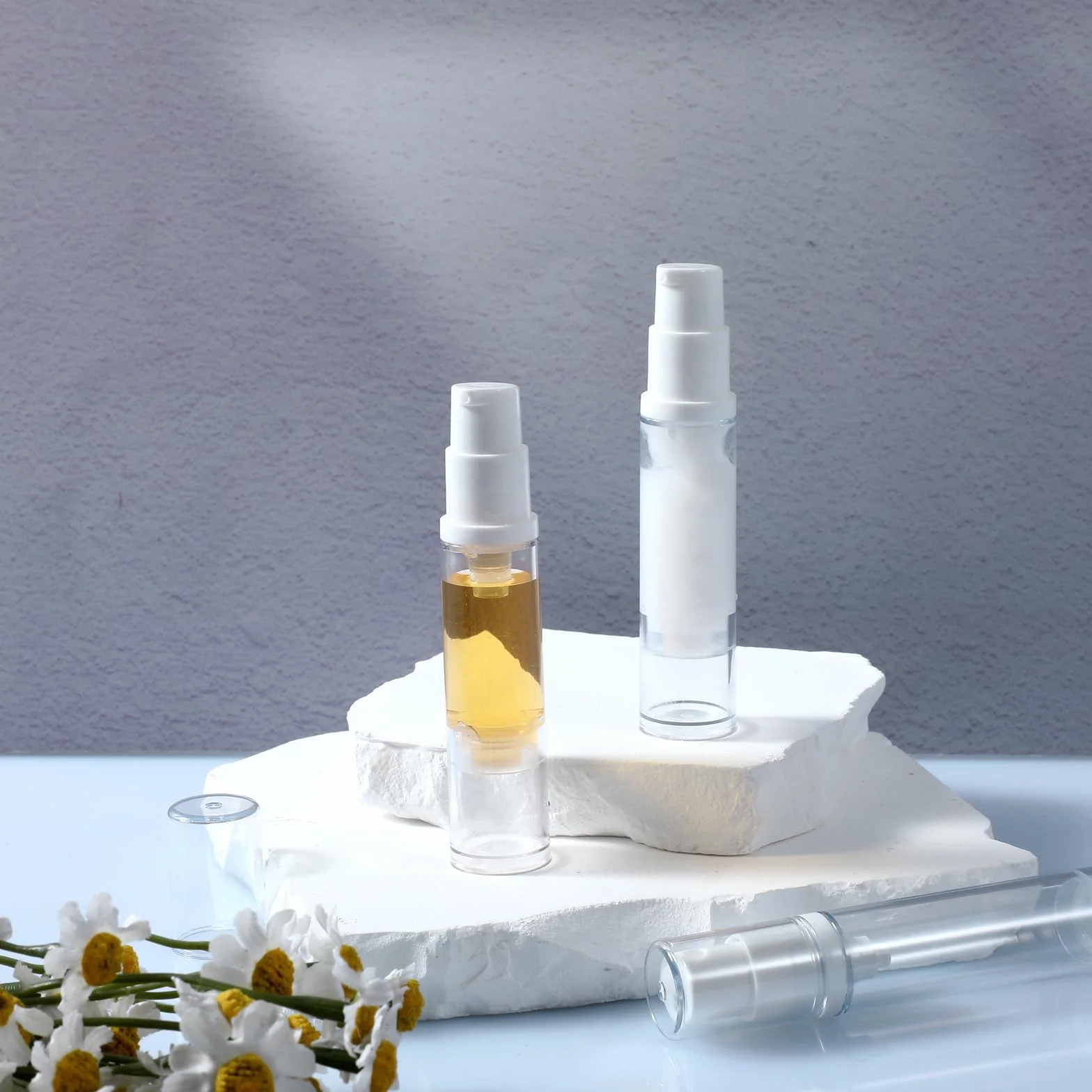 4 dispensadores vacíos sin aire, botella pequeña, dispensador portátil de 10 ml, recipiente cosmético al vacío, botellas de viaje para rellenar