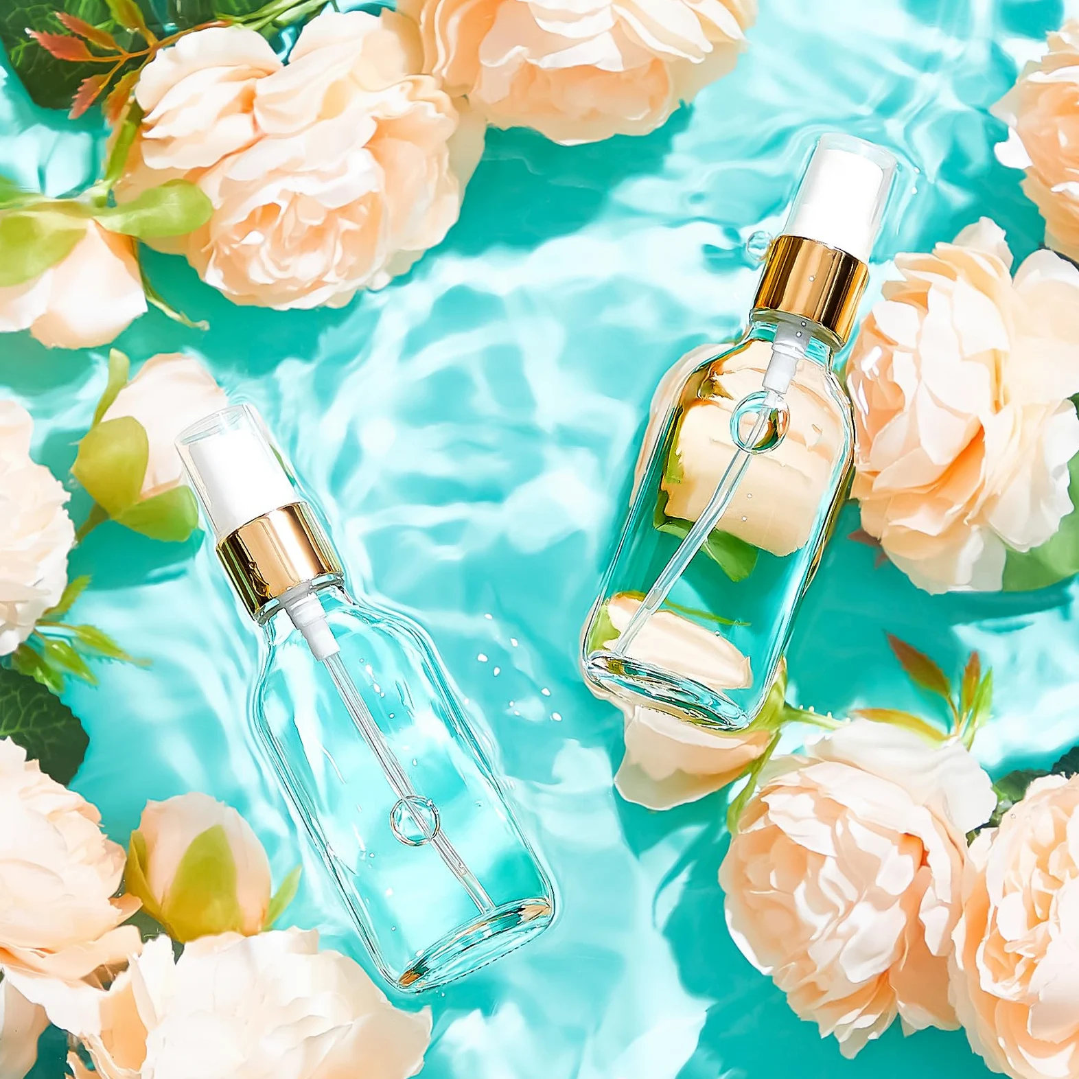 Roshtia 30 botellas de vidrio transparentes vacías, pequeñas botellas de perfume de vidrio reutilizables recargables con bomba pulverizadora de niebla fina para aerosoles faciales y corporales de