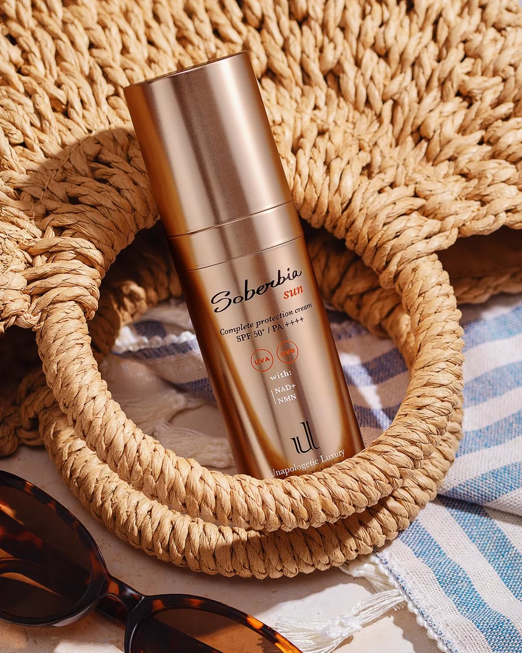 Soberbia Sun SPF 50+ Unapologetic Luxury – Crema Antiedad Global y Protector Solar Facial con NAD+ y NMN | Protección UVA/UVB, Luz Azul y Polución | Tecnología Airless, 30ml