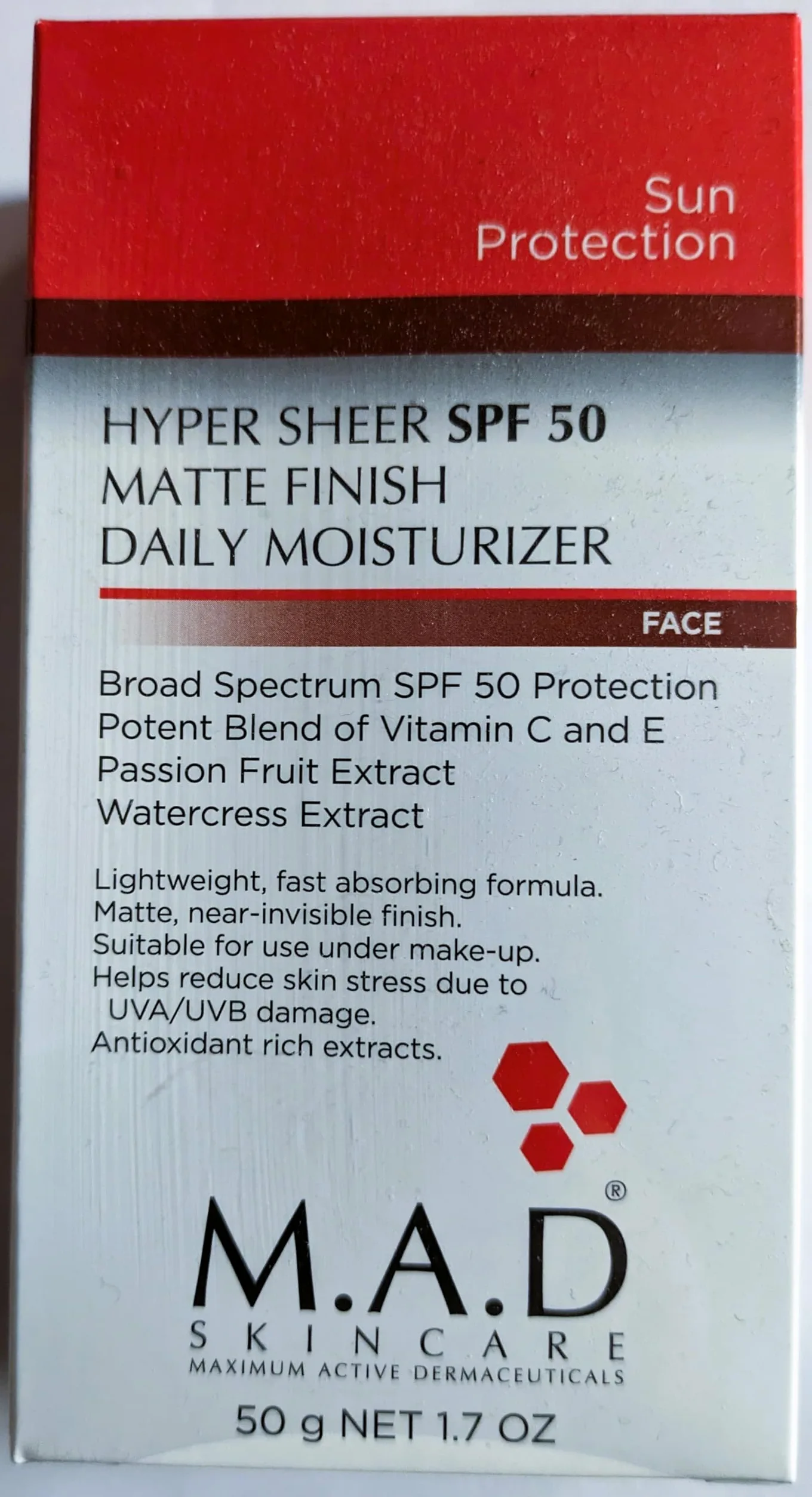 M.A.D SKINCARE Protección solar: Hyper Sheer Matte Finish SPF 50 Daily Moisturizer – 50 g