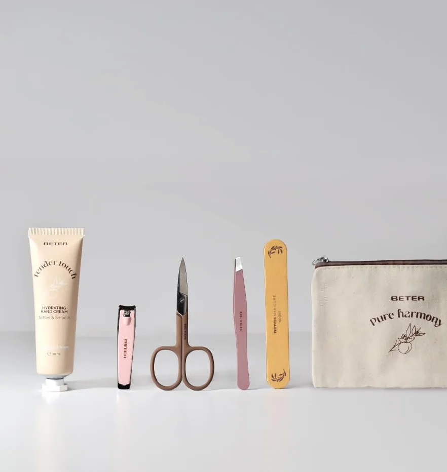 Set de Manicura Pure Harmony Beter 4 Piezas Lima Pinza Tijera Cortaúñas Crema Manos Bolsa