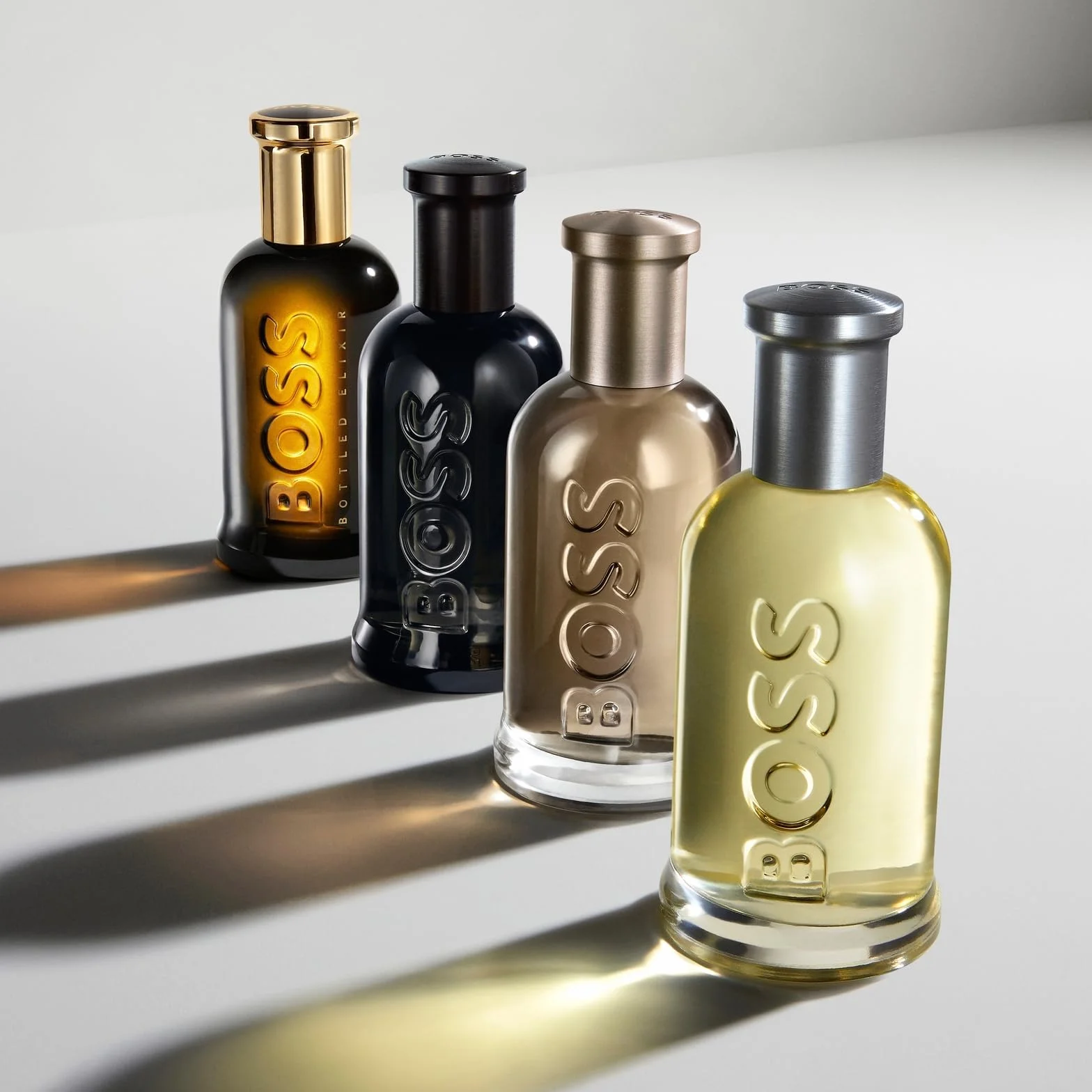 BOSS Bottled Parfum para hombres fragancia amaderada ambarina con notas de cuero y raiz de orris