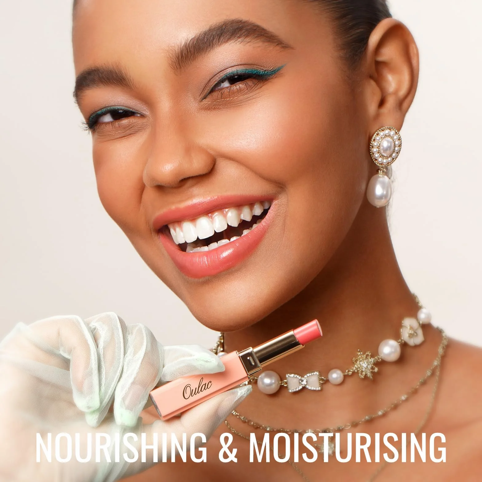 Oulac Labial Hidratante Coral 04 - Barra de Labios Brillo con Manteca de Karité, Alta Pigmentación, Vegano